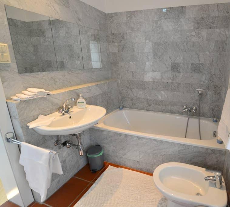 Green Haven Roofgarden Penthouse In Central Area Вена Экстерьер фото